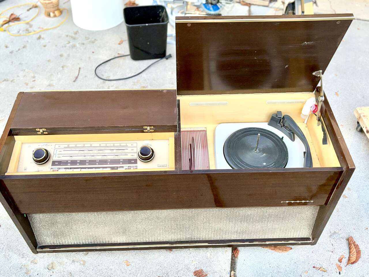 Vintage Grundig Mid Century Modern stereo Record player console MCM. TV stand, entertainment center or Bluetooth upgrade