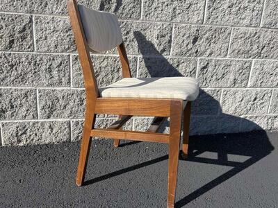 Beautiful Vintage Mid Century Modern wooden chair. MCM. USA made by Gunlocke beautiful walnut wood