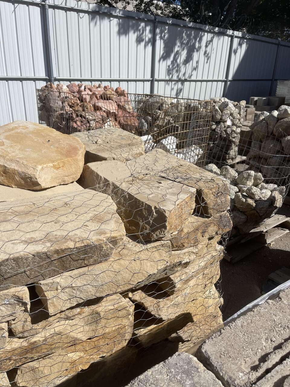 LANDSCAPE ROCK WALL