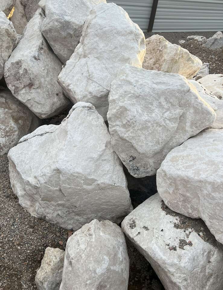 SNOW CANYON BOULDERS AND ROCK