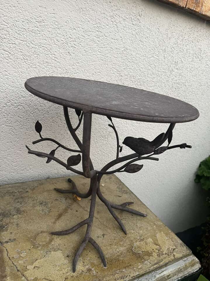 Metal Tabletop Bird Table 11 Tall 12 Across