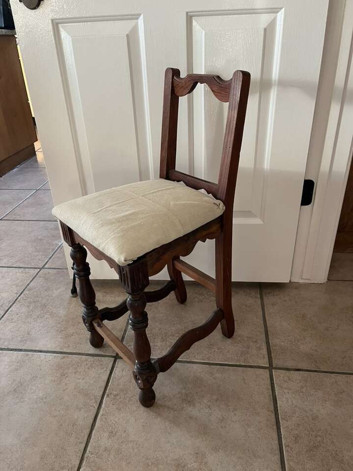Antique Kids Sized Chair 18 To Seat 29 Total