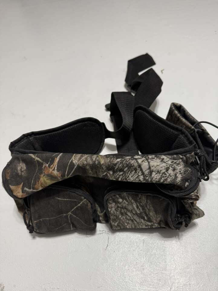 Camoflauge Hunting Fanny Pack Large With Pockets