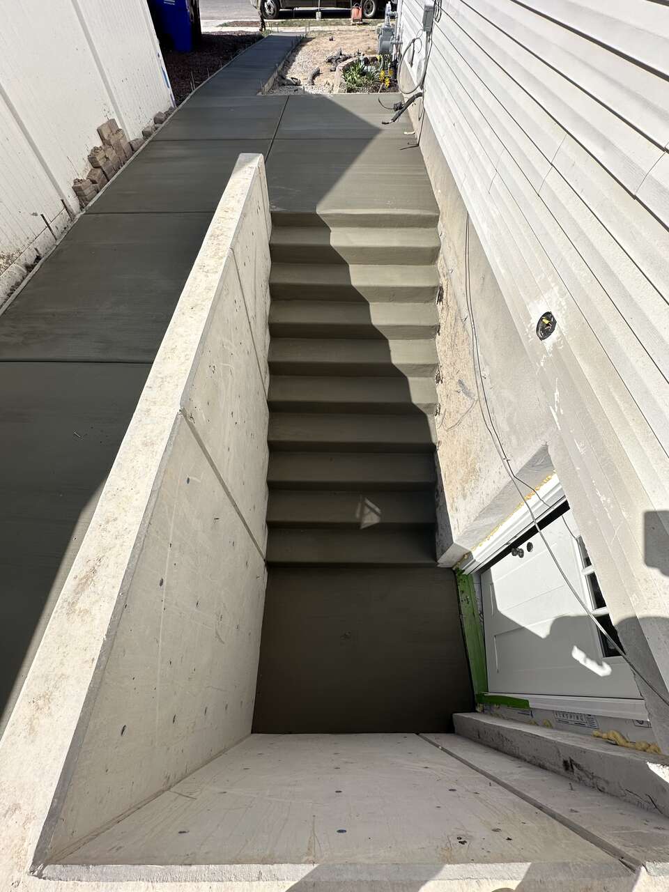 Concrete Pouring, Flatwork, Structure walls, Foundations, walk out basements, RV Pads, Shed Slabs, Hot tub Pads