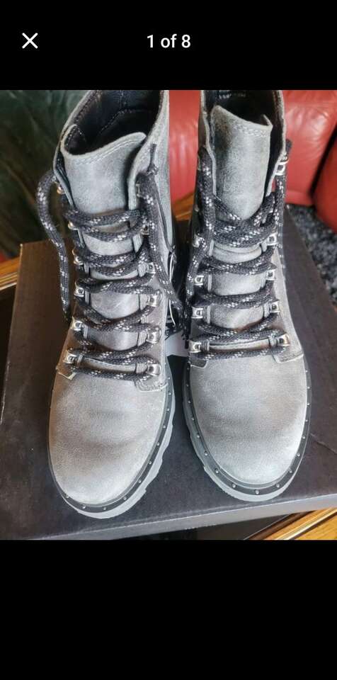 Sorel Boots Women Size 7 New