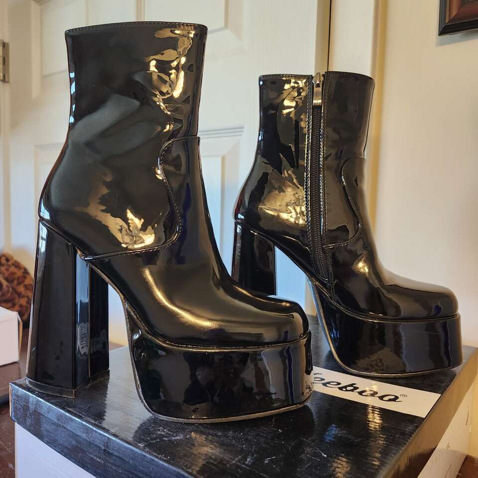 Platform boots