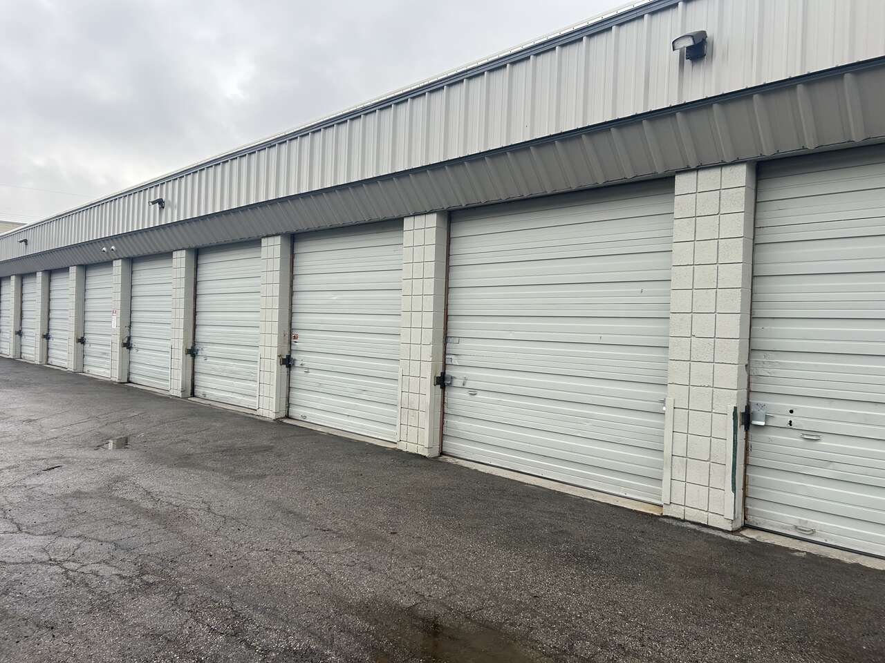 Storage Units / Self Storage / Car Storage / Business Storage