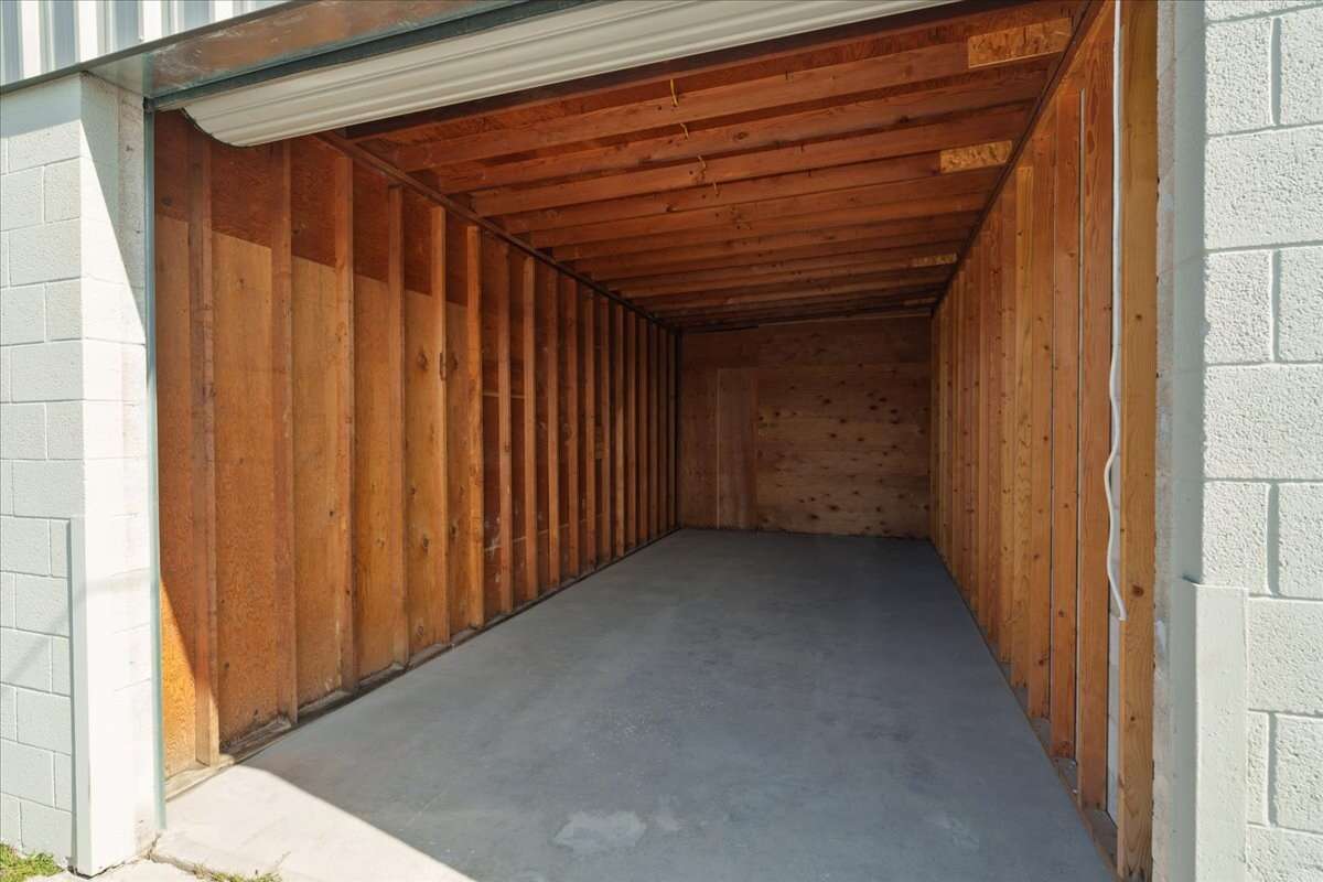 Storage Units / Self Storage / Commercial Storage