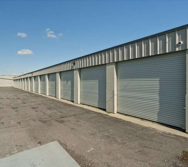 Self Storage / Storage Units / Water Sports Storage