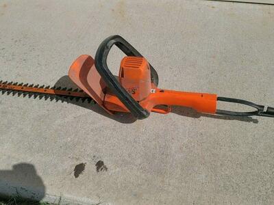 Hedge trimmer