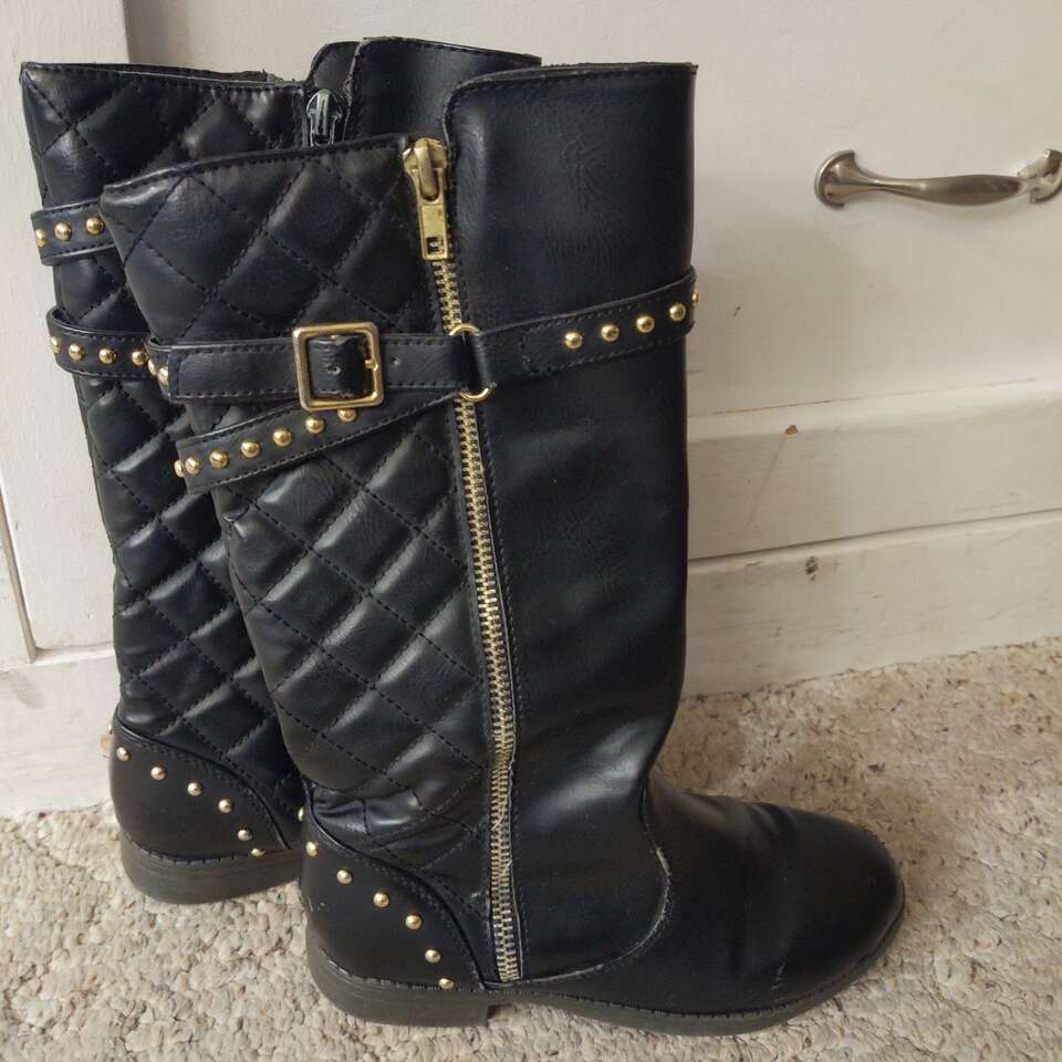 Girls Black Piper Boots Youth size 1