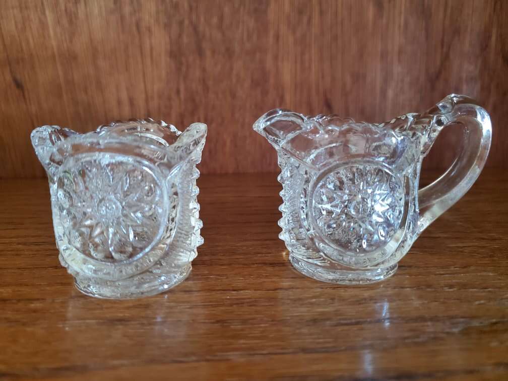 Vintage L.E. Smith Crystal Child's Collectible