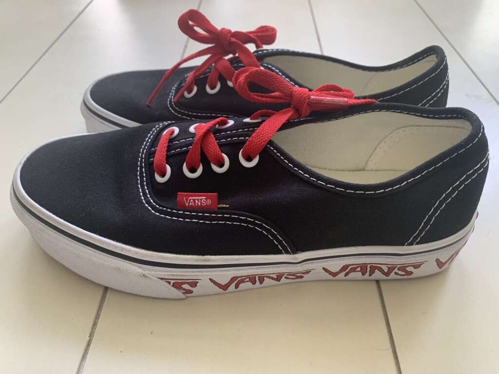 Vans Mens Sz 5.5 Black/Red Like New!