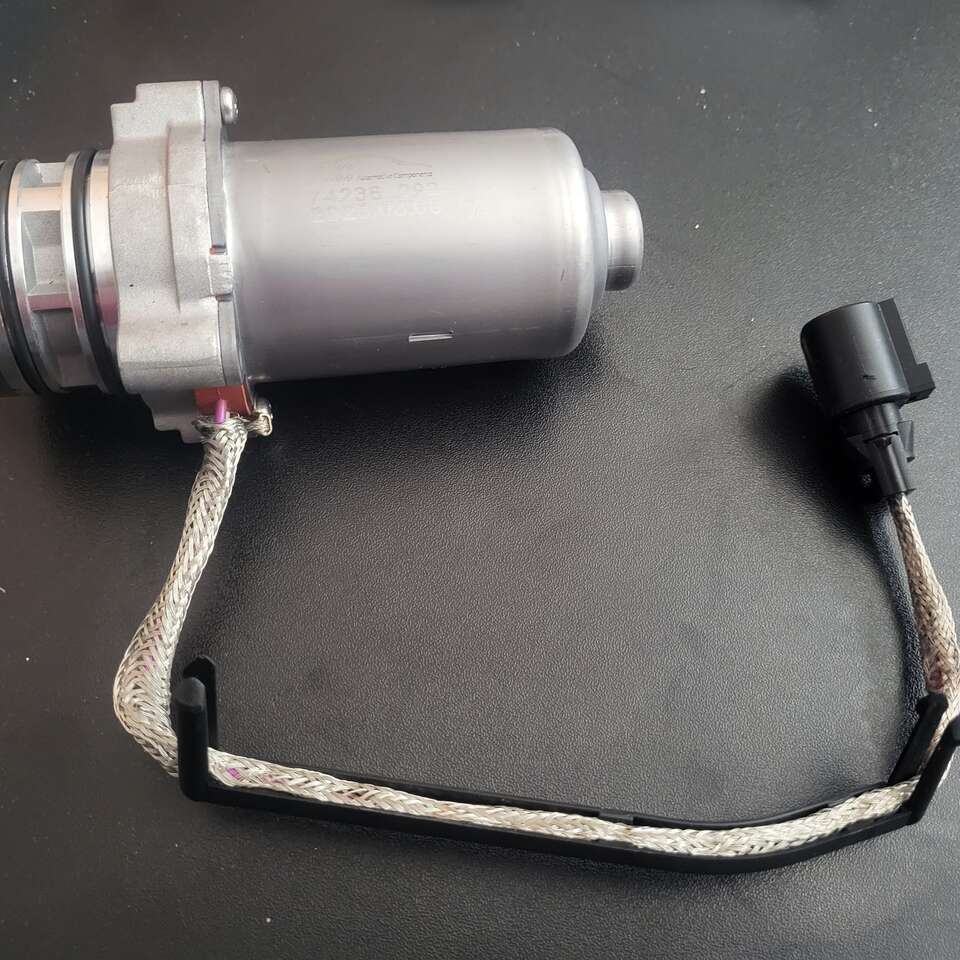 Pump, all-wheel-drive coupling AIC 74236