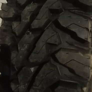 New 255/75R17 Yokohama Geolander m/t