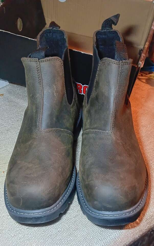 New Wolverine Steel Toe Water Proof Boots