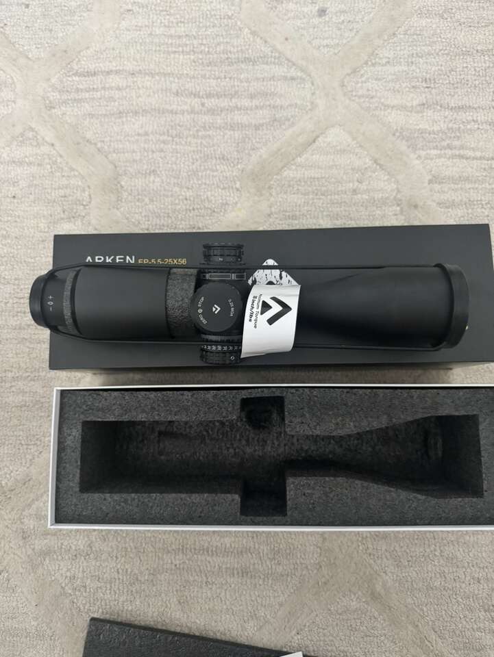 NEW Arken EP5 5-25x56 MOA