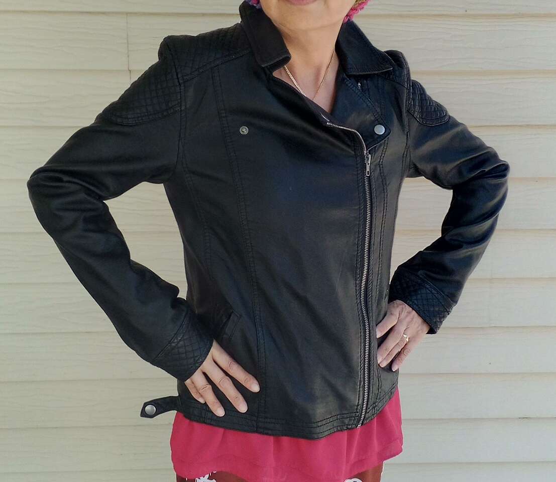 Forever 21 Ladies Beautiful Faux Black Leather Jacket