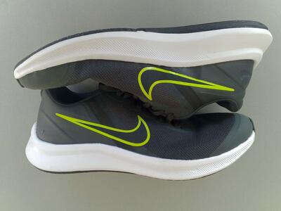 Nike Women's Starrunner Sport Soft Sneakers Black Size 6