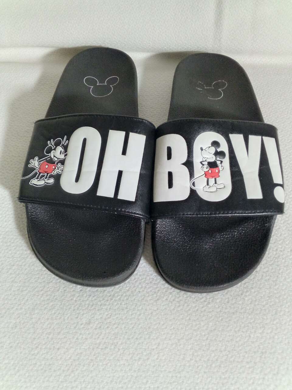 Disney Mickey Mouse "Oh Boy" Mens Flip Flops Size 9
