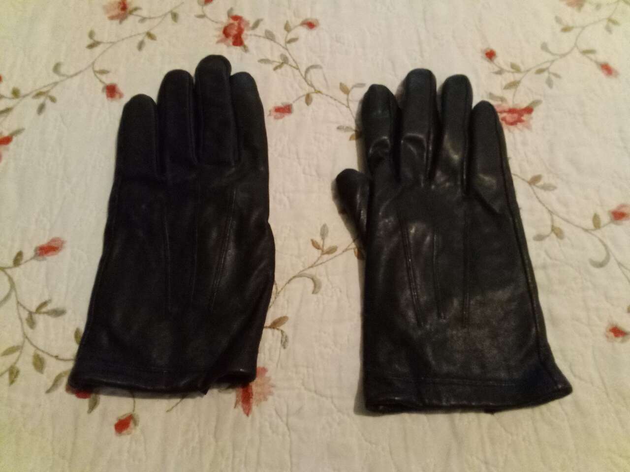 Women's Genuine Black Leather Driving Gloves Size Medium