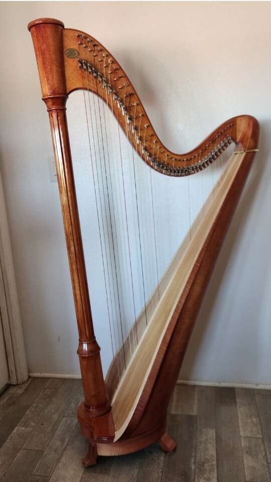 Pratt Lever Harp