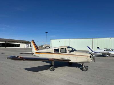 ’62 Piper PA-28 Cherokee Aircraft/Airplane