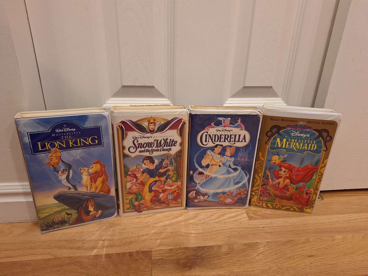 4 Disney VHS tapes Lion King Snow White Cinderella The Little Mermaid