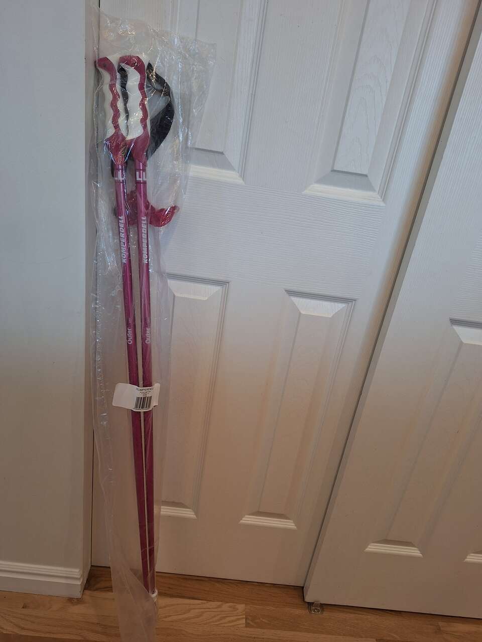 Womens Komperdell Outer Limit Fuschia Pink Berry Ski Poles 115 cm