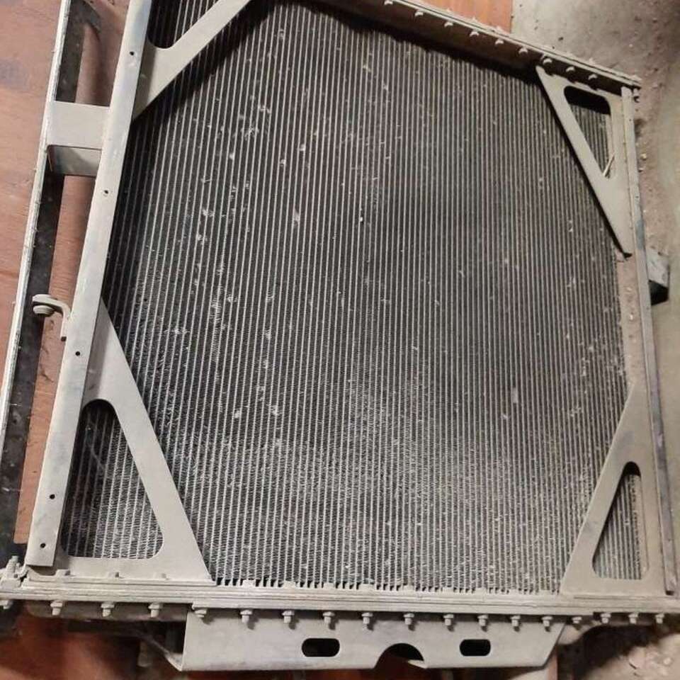 Radiator for a 379 Pertbuilt