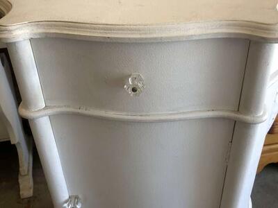 Shabby chic white serpentine sideboard/cupboard/cabinet/TV console