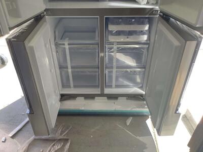 Samsung RF23J9011SR/AA FlexZone 22.5-cubic foot 4-Door Counter-depth French Door Refrigerator with Ice Maker