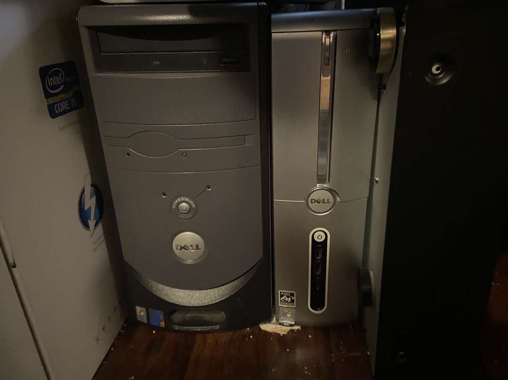 Vintage Fixer Upper Desktops