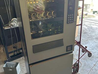 Small Snack vending machine