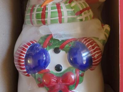 New Snowman cookie jar