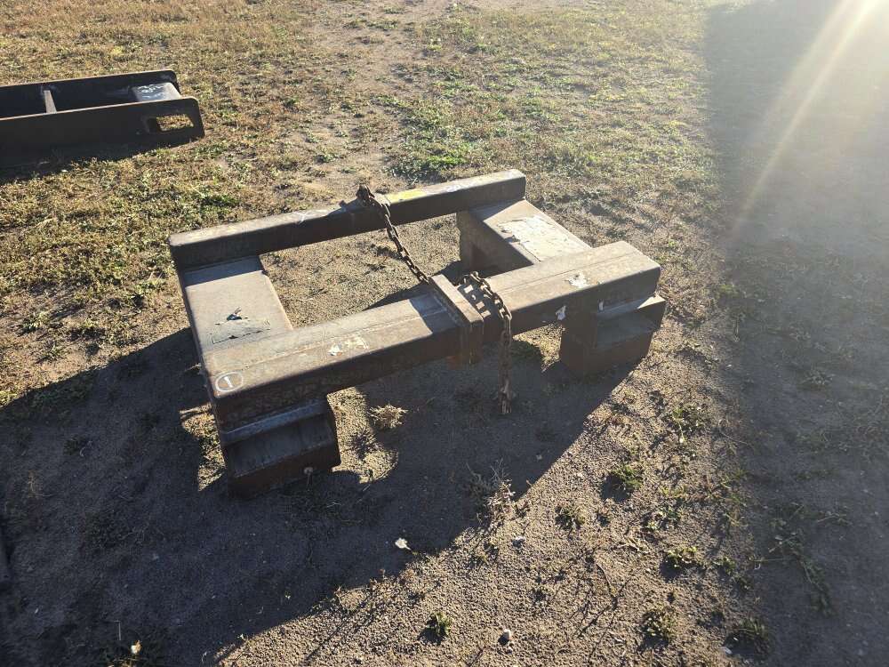 Forklift crane hook attachment