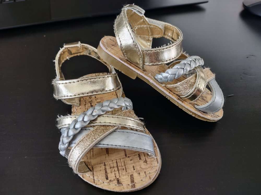 Cute Baby Girl Size 3 Gold Sandals, 6 Months