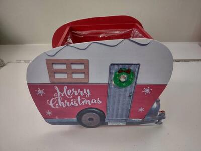 Merry Christmas Red Wood Camper Planter