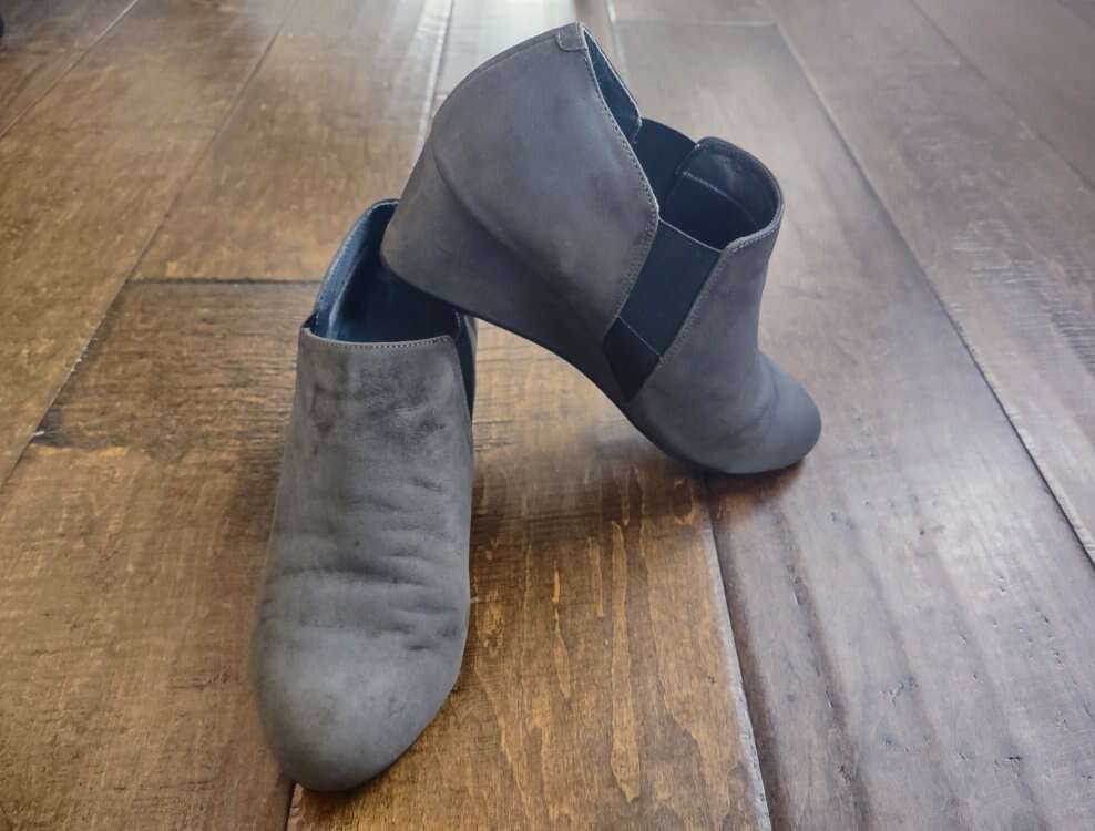 Vionic Orthaheel Womens Size 8 Grey Wedge Bootie