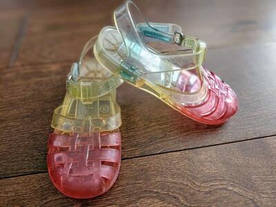 Little Girls Size 8 Rainbow Jelly Sandals, Washabl