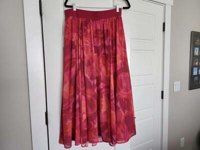 Womens 10-12 Chiffon Skirt w/ Shorts, Torrid 00