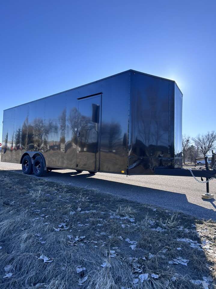 8.5x24 Enclosed TraIler