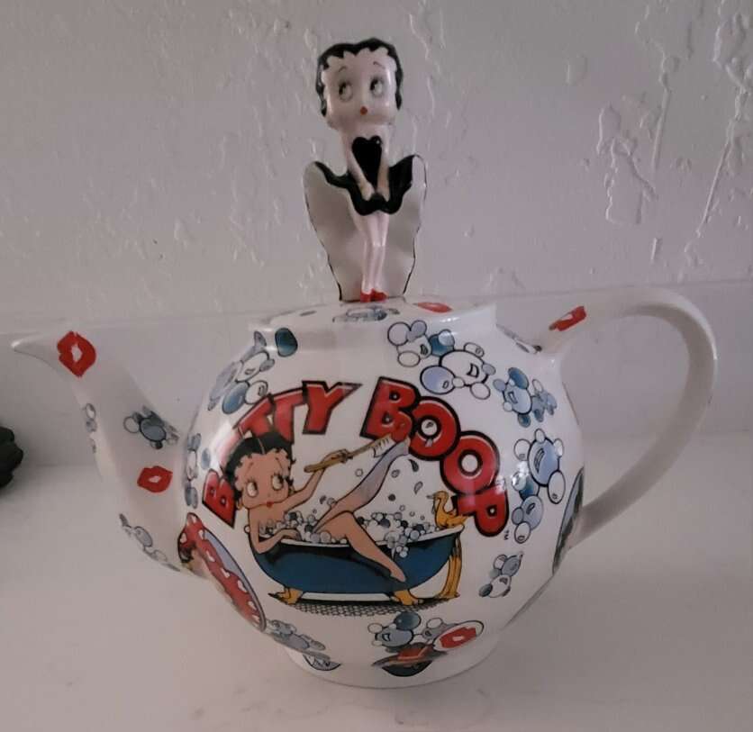 Vintage Betty Boop Teapot