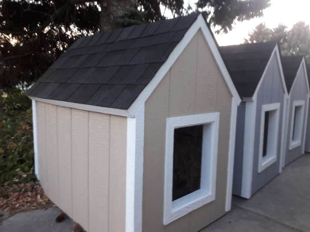 Insulated Wooden Dog Houses