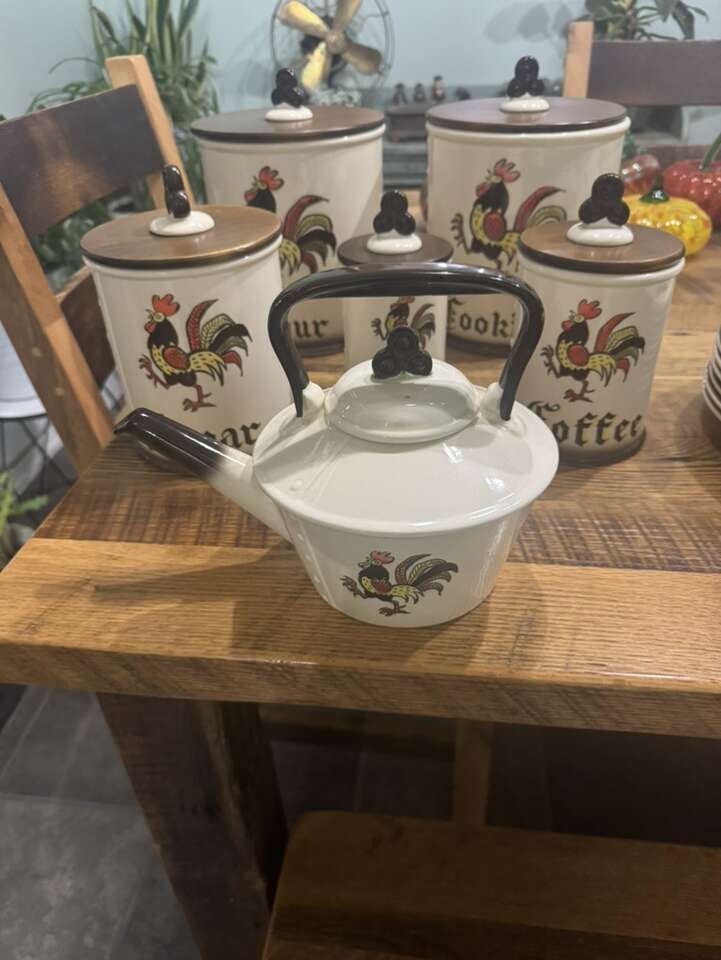 Antique kitchen Dishes