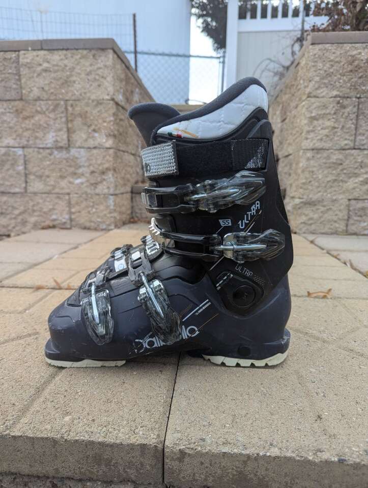 Dalbello Ultra 55 Ski Boots Size 25.5