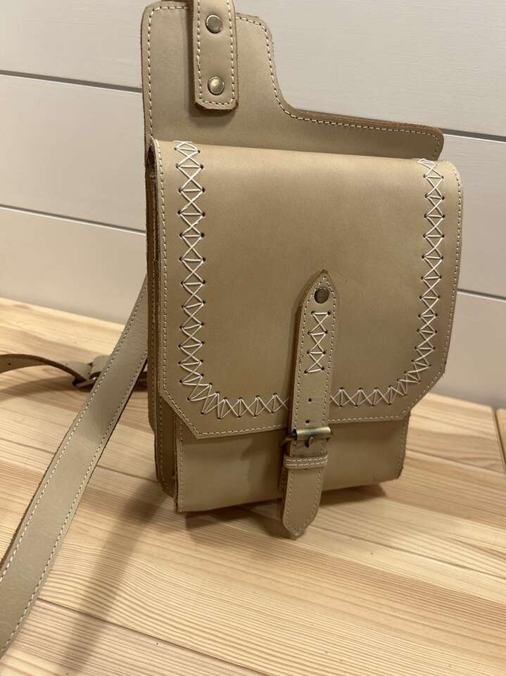 Leather Stanley Street Crossbody