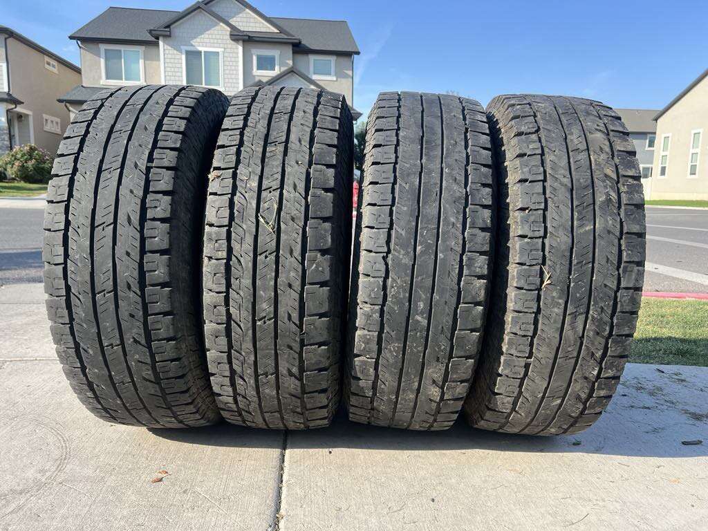 285/75R17 Yakohama Geolander 10 Ply Tires