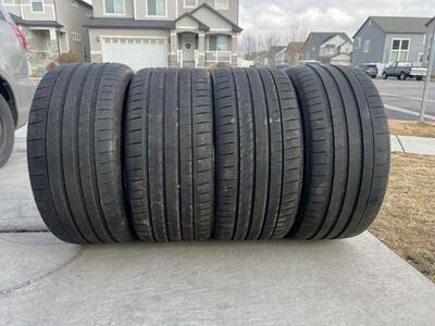 265/35R20 Michelin Pilot sport 4s tires