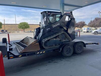 Skidsteer / mini excavator rental